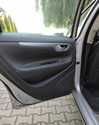 Volvo S60 cena 25900 przebieg: 269000, rok produkcji 2008 z Malbork małe 137